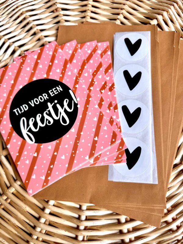 Set uitnodigingen, enveloppen en stickers I hartjes (8st.) - Afbeelding 2
