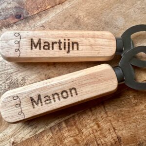 Gepersonaliseerde flesopener met gravering
