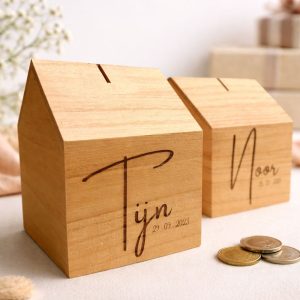 Gepersonaliseerde spaarpot I hout I huisje